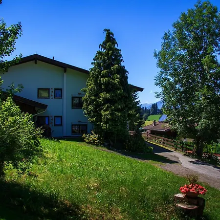 Haus Jochblick Familie Loinger Alojamento de Acomodação e Pequeno-almoço Itter