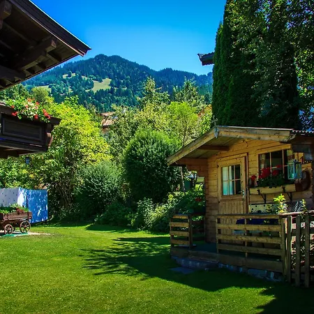 Haus Jochblick Familie Loinger Alojamento de Acomodação e Pequeno-almoço Itter