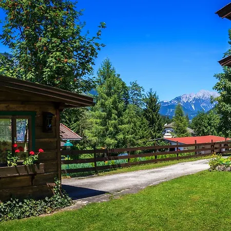 Haus Jochblick Familie Loinger *